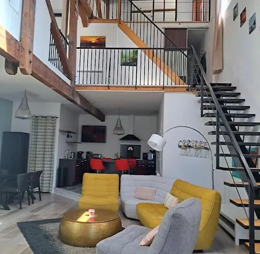 Sublime Loft En Triplex Avec Tropezienne, Provence